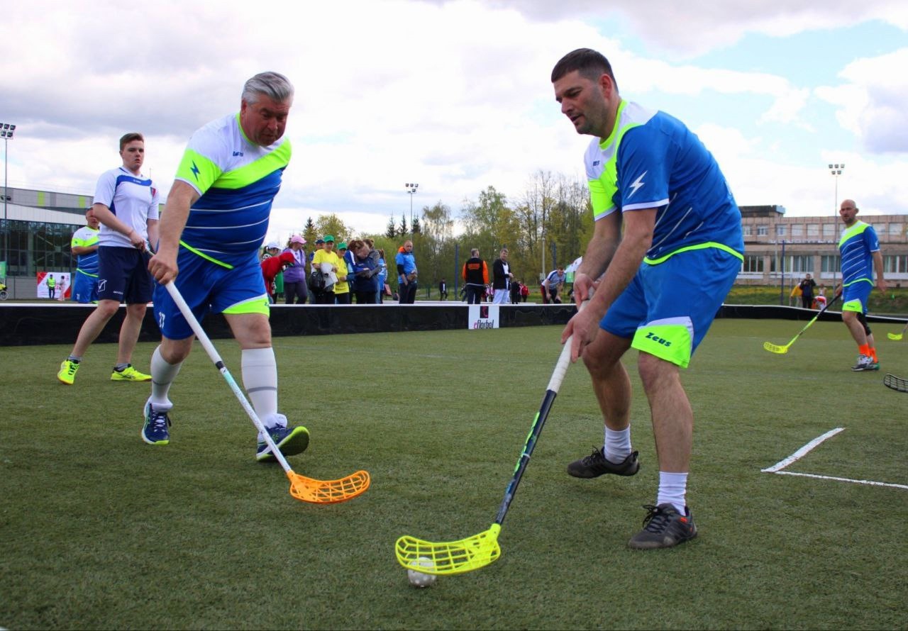 TyeXqeYLJio.jpg